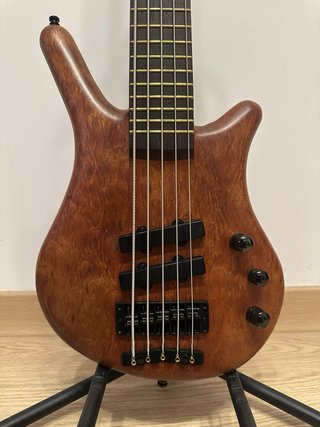 Bajo eléctrico Warwick Thumb NT 5 cuerdas