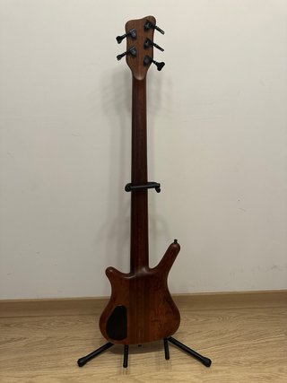Bajo eléctrico Warwick Thumb NT 5 cuerdas
