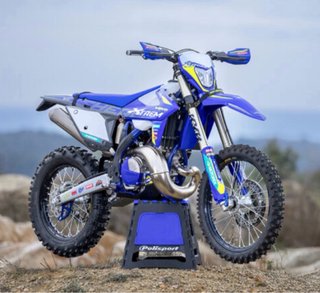 Cambio pistón y mantenimiento motos enduro a casa