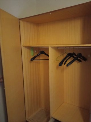 Armario ropero antiguo madera 2 puertas