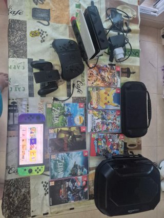 Nintendo Switch OLED + Juegos y Accesorios