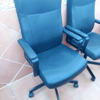 Poltrone in similpelle Ikea nere