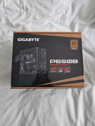 Fuente Alimentación Gigabyte P650B 80+ Bronze