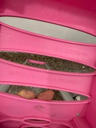 Carro porta mochila rosa