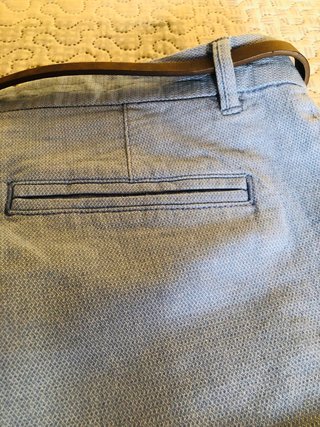 Bermuda azul con cinturón Talla M