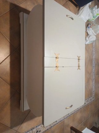 Mesa Arpón Baja Madera Pino Blanca y Dorada
