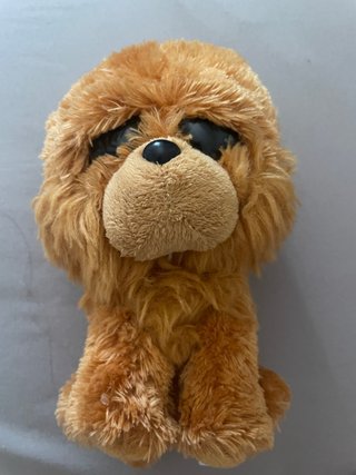 Peluche perro marrón ojos grandes