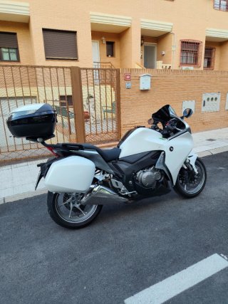 Vfr 1200f