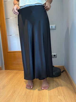 Falda Zara Saten Negra Talla S