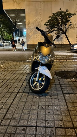 Yamaha Jog R Scooter Plata y Negro