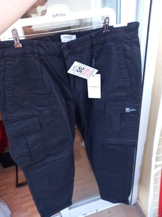 Pantalón cargo Alcott sin estrenar negro talla 46