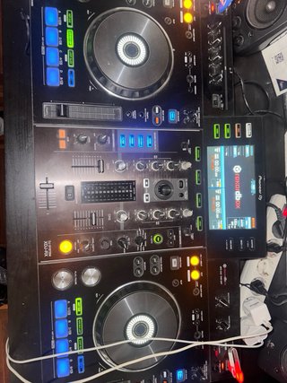 Controladora DJ Pioneer XDJ-RX Negra