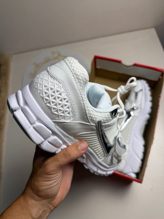 Nike Vomero 5 Argento Bianco Donna