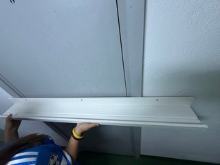 Scaffali da parete IKEA MOSSLANDA bianchi