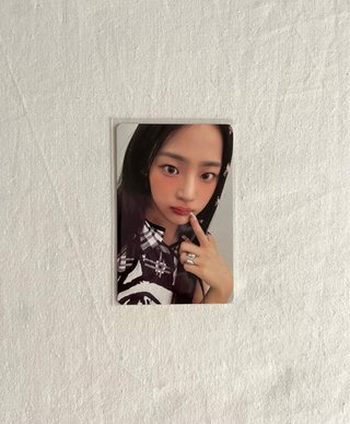 Set Photocard Minji + Photobook New Jeans