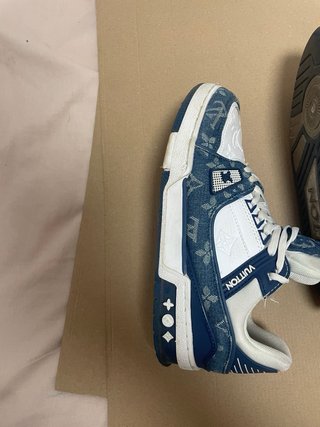 Zapatillas Louis Vuitton Azules y Blancas