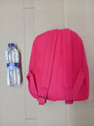 Mochila pequeña color rojo (nueva, de tienda)