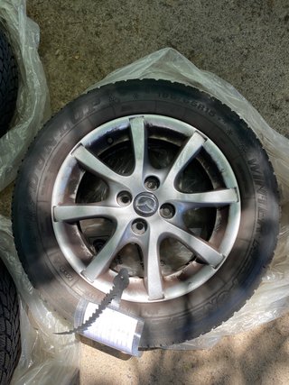 Llantas Mazda 15” 4x100 con neumáticos