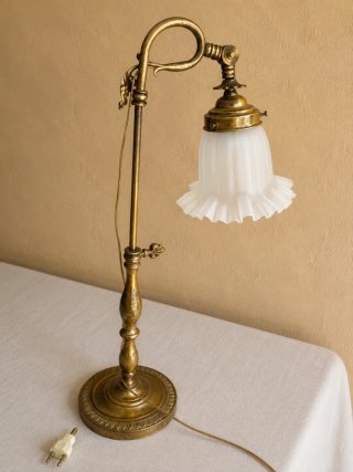 Coppia di lampade moderniste in bronzo con cristallo