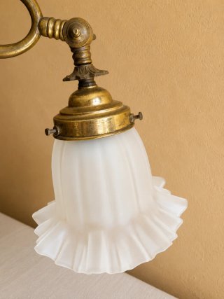Coppia di lampade moderniste in bronzo con cristallo