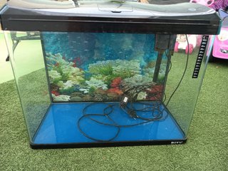 Acuario 80L con depuradora y luz