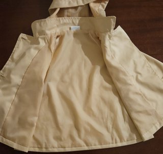 Giacca bambina beige con cappuccio