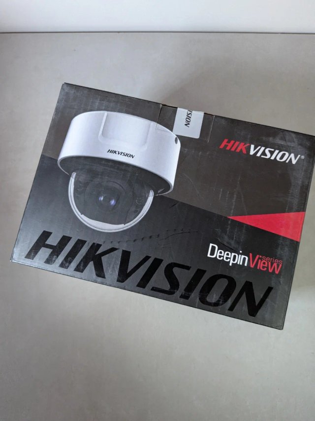 Cámara IP Hikvision DeepinView iDS-2CD7126G0