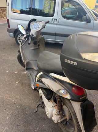 Piaggio Liberty 50cc Scooter