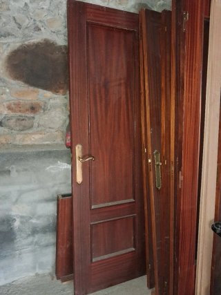 Puertas de madera interiores