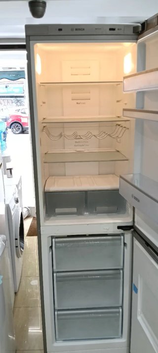 NEVERA COMBI BOSCH NO FROST ENERGÍA A+