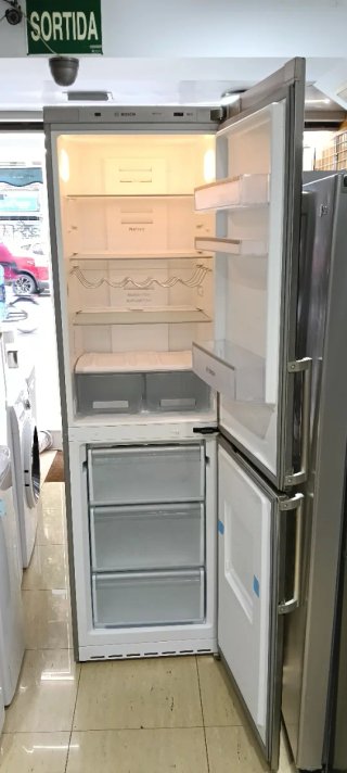 NEVERA COMBI BOSCH NO FROST ENERGÍA A+
