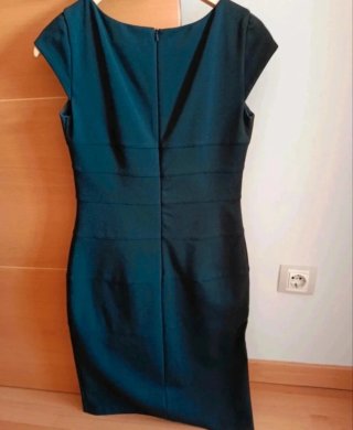VESTIDO ENTALLADO