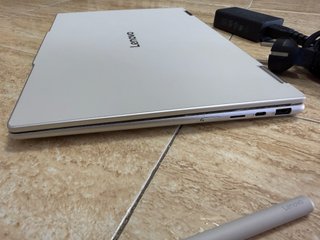 Lenovo Yoga 14 OLED Ultra 5 Convertible Tactil