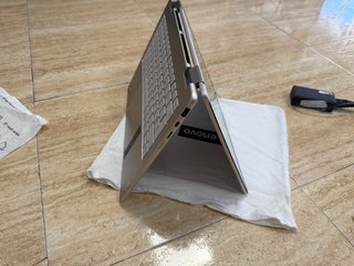 Lenovo Yoga 14 OLED Ultra 5 Convertible Tactil