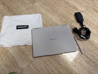Lenovo Yoga 14 OLED Ultra 5 Convertible Tactil