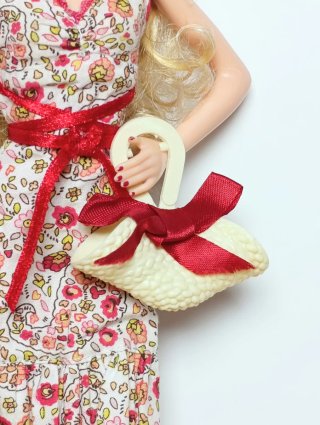 Barbie Holiday 2018 Muñeca