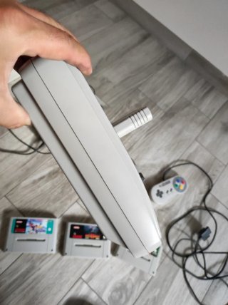 Super Nintendo Console + Controller + 3 Games