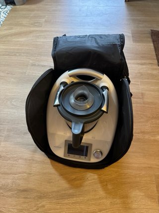 Thermomix TM5 con bolsa de transporte