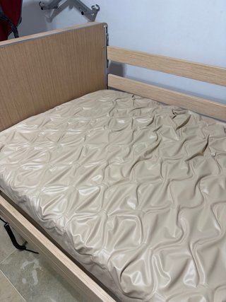 Cama articulada eléctrica + colchón antiescaras