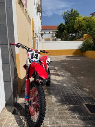 Honda CR 250 4T Motocross Roja