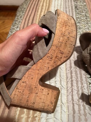 Sandalias cuña lazo ante kaki