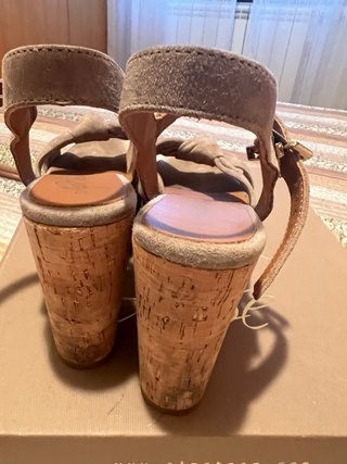 Sandalias cuña lazo ante kaki