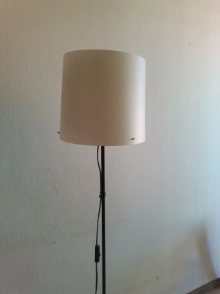 Lámpara de pie moderna
