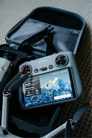 Dji Mini 4 Pro + RC2 + 3 Baterías