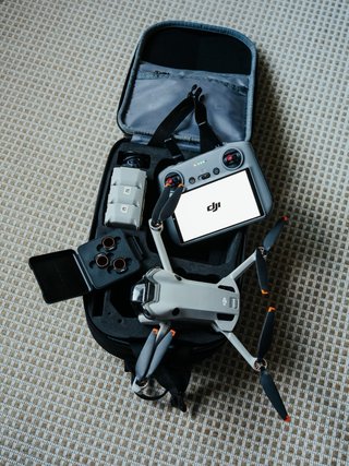 Dji Mini 4 Pro + RC2 + 3 Baterías