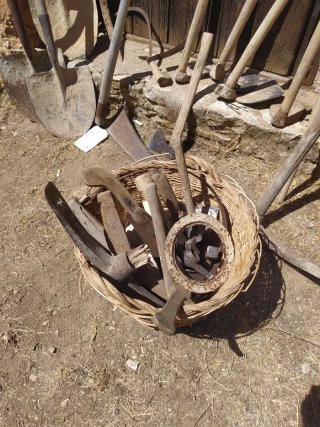 Conjunto decorativo herramientas campo tradicional