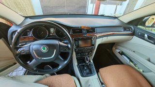 Skoda Superb 2012