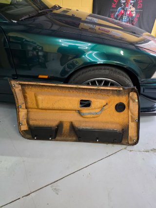 Paneles Puerta BMW E36 Coupé cuero