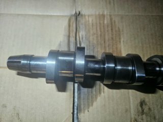 Árvore de cames VAG 038 109 101 R