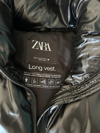 Chaleco acolchado largo Zara negro